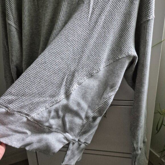 AERIE GREY LONG SLEEVE SHIRT - Picture 2 of 5